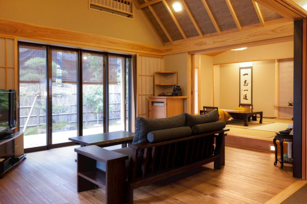 Ryokan Shinsen Такачихо Екстериор снимка
